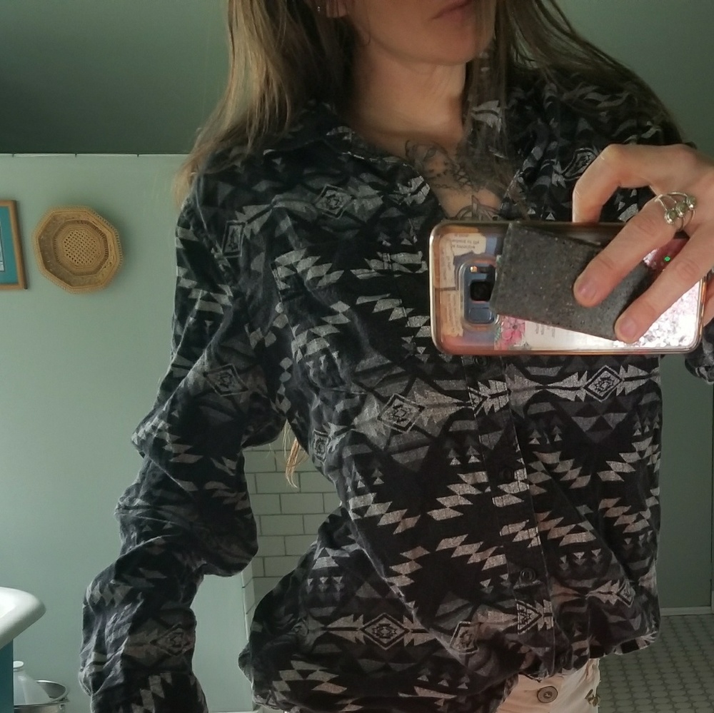 Shirt - Picture 3 of 3